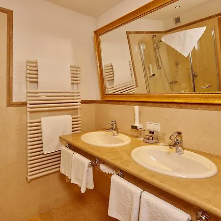 Sonnhof Otel 4*